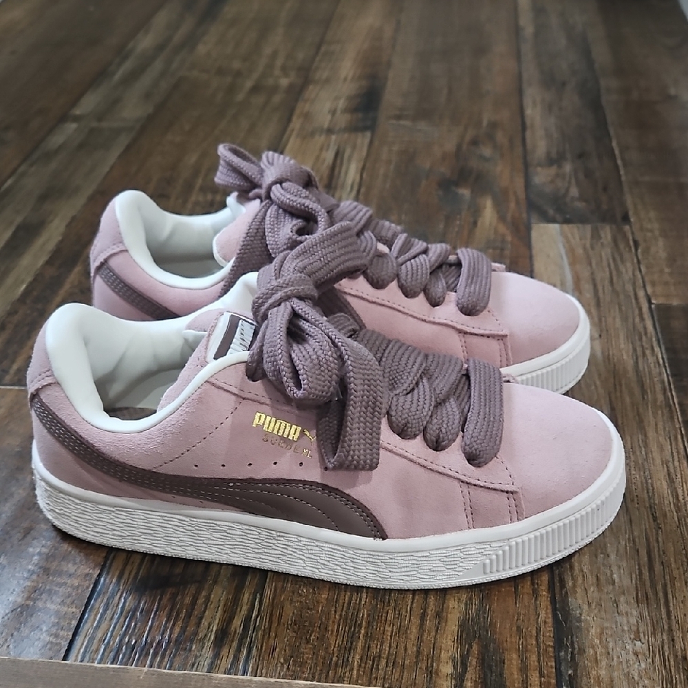 NWOT Puma‎ Mauve Pink Suede Sneakers. SIZE 7.5